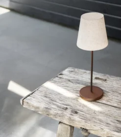 TYRA Bordslampa